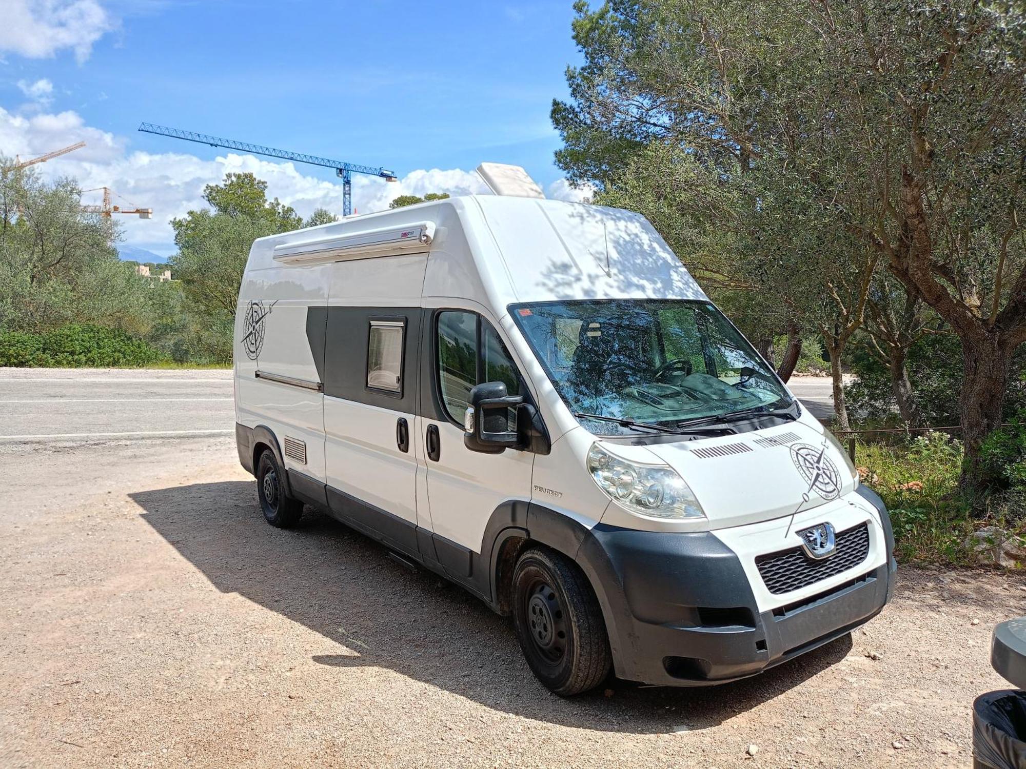 Furgoneta Camper Gran Volumen Kemping *