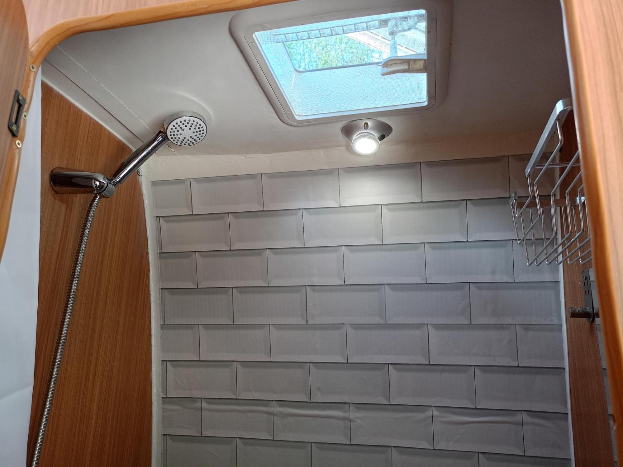 Kemping Furgoneta Camper Gran Volumen