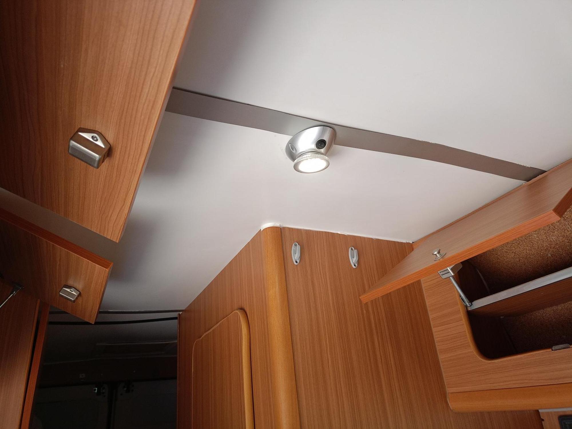 Furgoneta Camper Gran Volumen Kemping