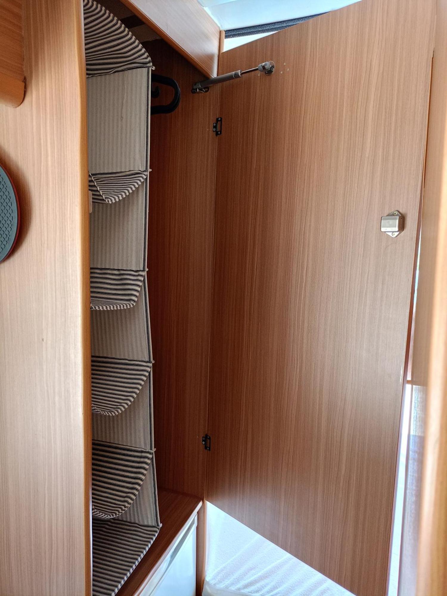 Furgoneta Camper Gran Volumen Kemping *